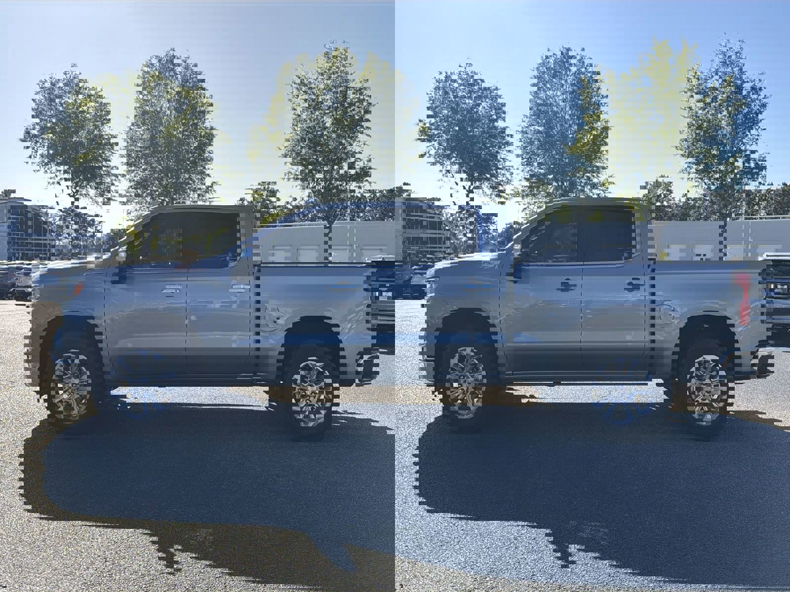 Used 2025 Chevrolet Silverado 1500 LTZ w/ LTZ Premium Package image 7