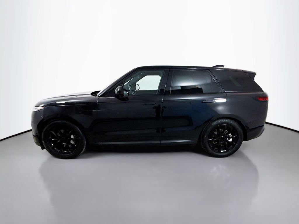 Used 2025 Land Rover Range Rover Sport SE image 4