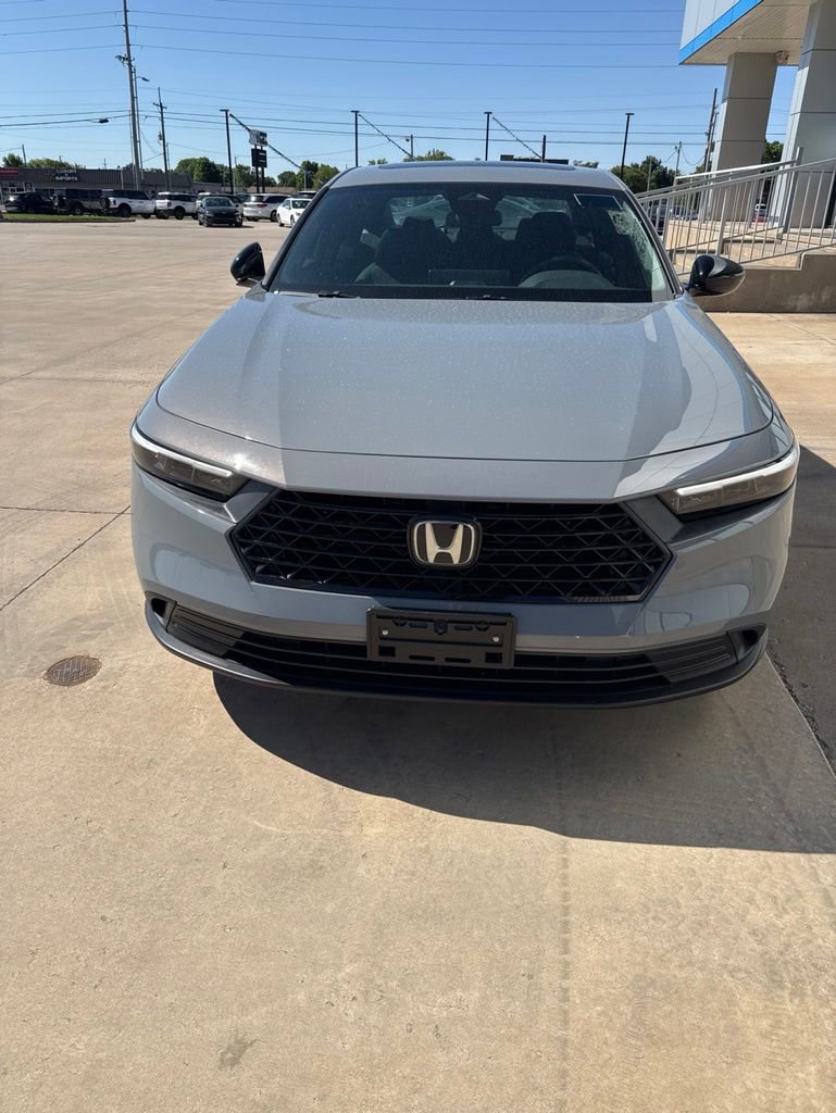 Used 2025 Honda Accord Sport image 24
