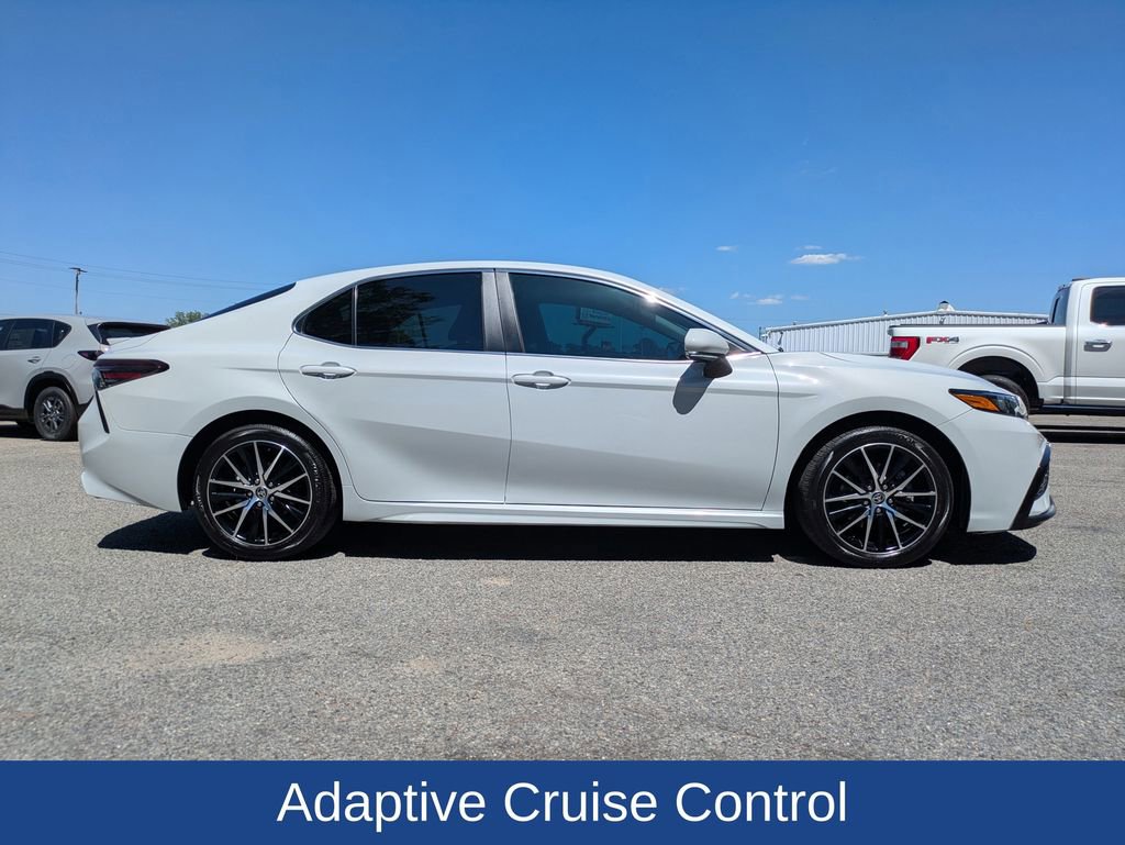 Used 2023 Toyota Camry SE FWD video 3