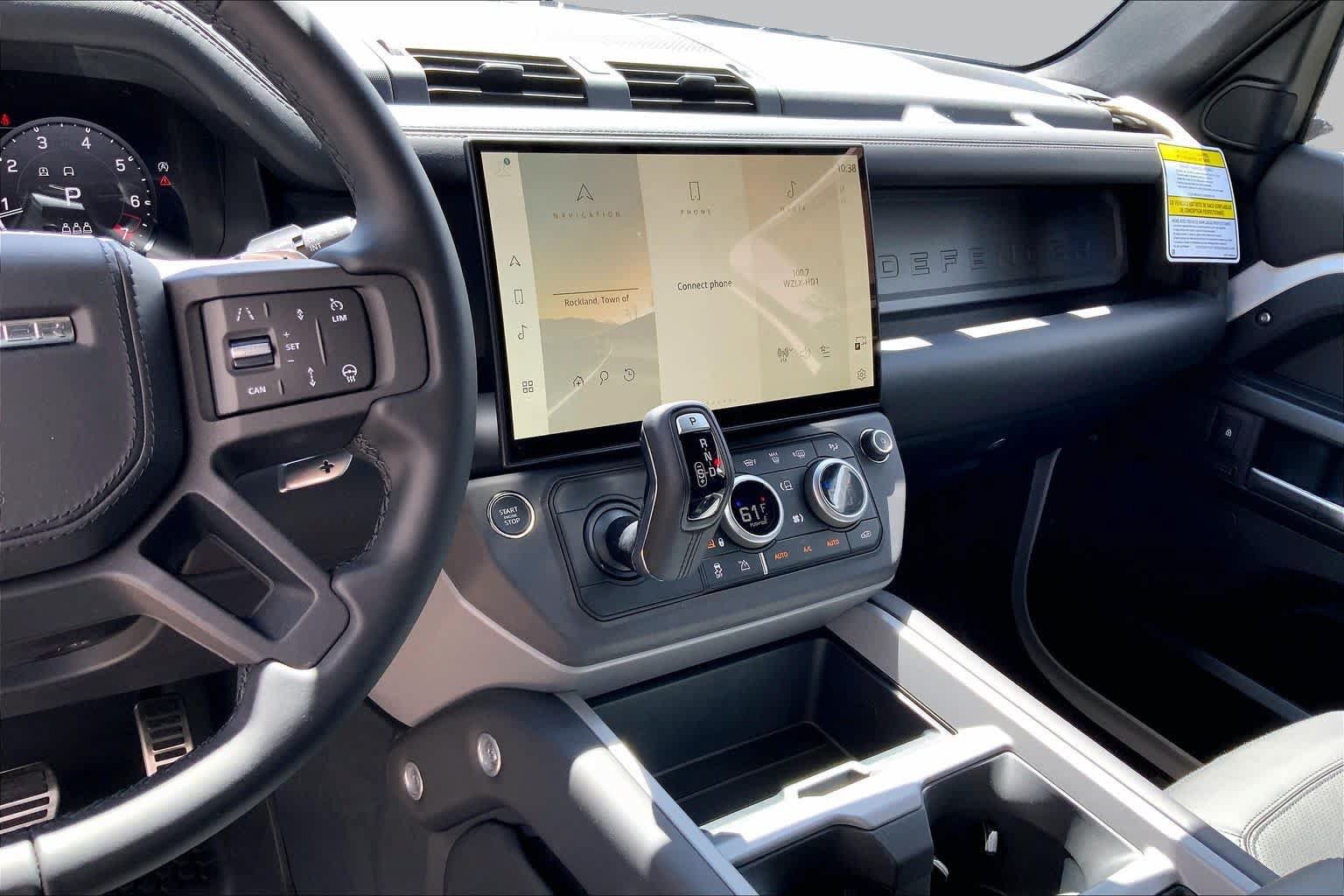 New 2026 Land Rover Defender 90 V8 AWD/4WD image 8
