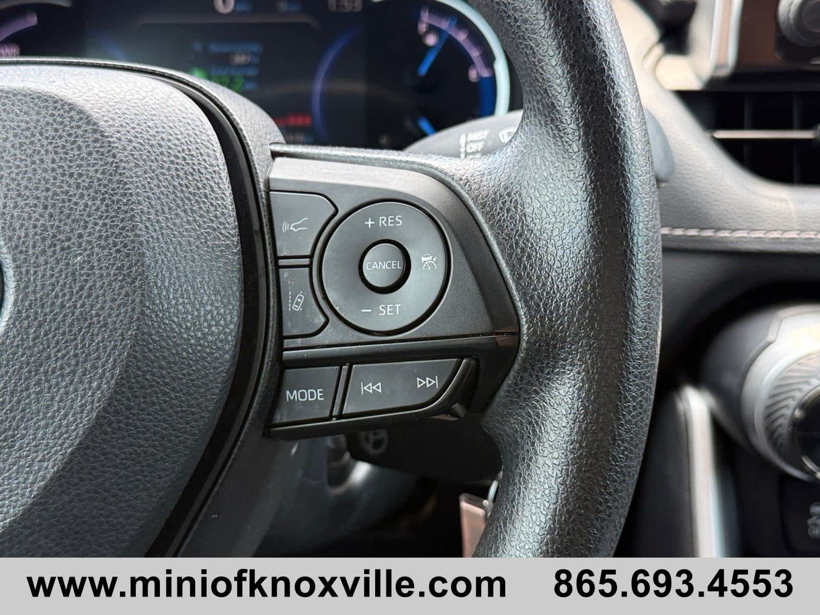 Used 2024 Toyota RAV4 LE AWD/4WD image 22
