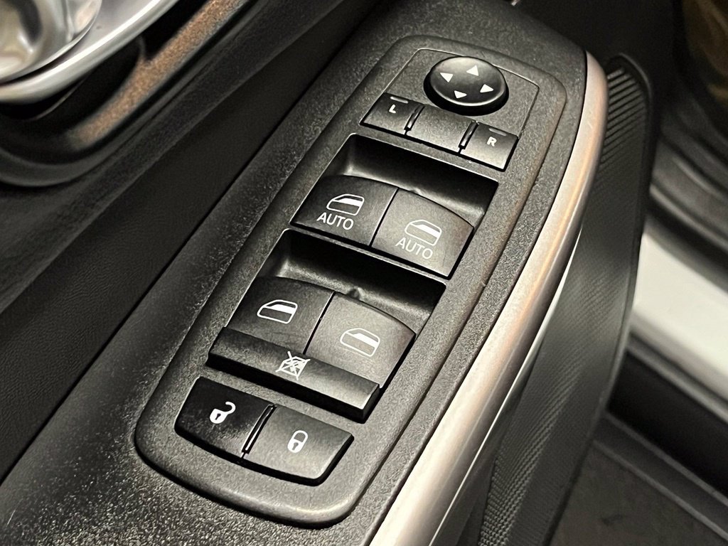Used 2022 Jeep Cherokee Latitude Lux FWD image 15