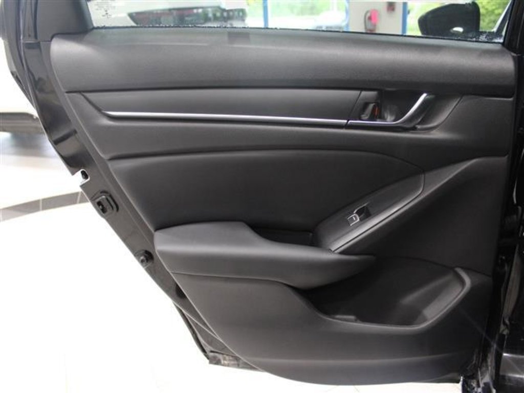 Certified 2022 Honda Accord Sport image 19