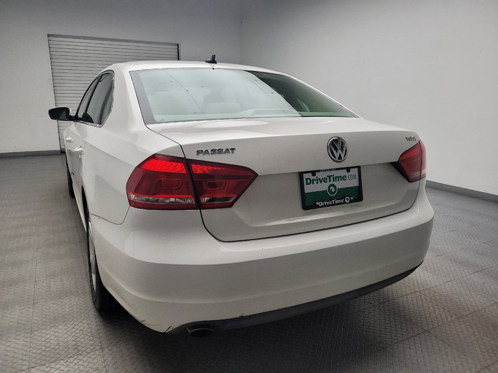Used 2015 Volkswagen Passat 1.8T SE FWD image 6