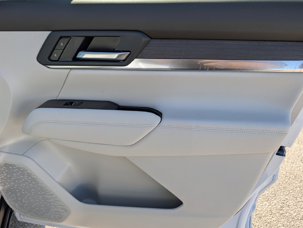New 2027 GMC Terrain Denali w/ LPO, Floor Liner Package AWD/4WD image 31