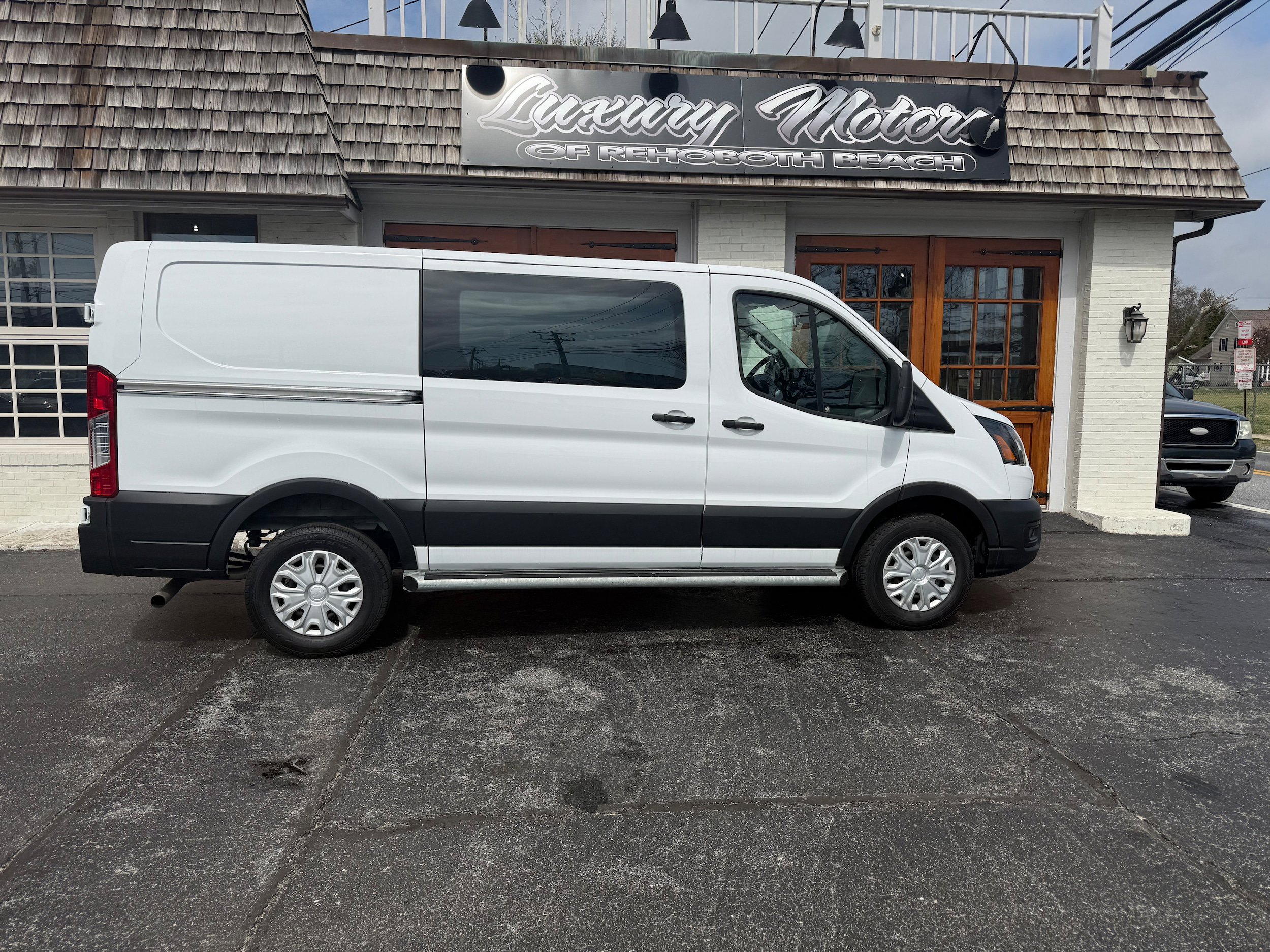Used 2024 Ford Transit 250 Low Roof w/ Exterior Upgrade Package image 1