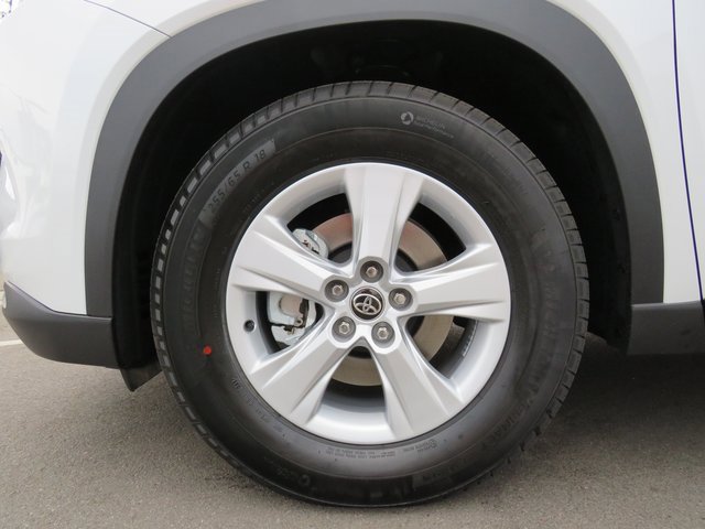 New 2026 Toyota Grand Highlander LE image 6