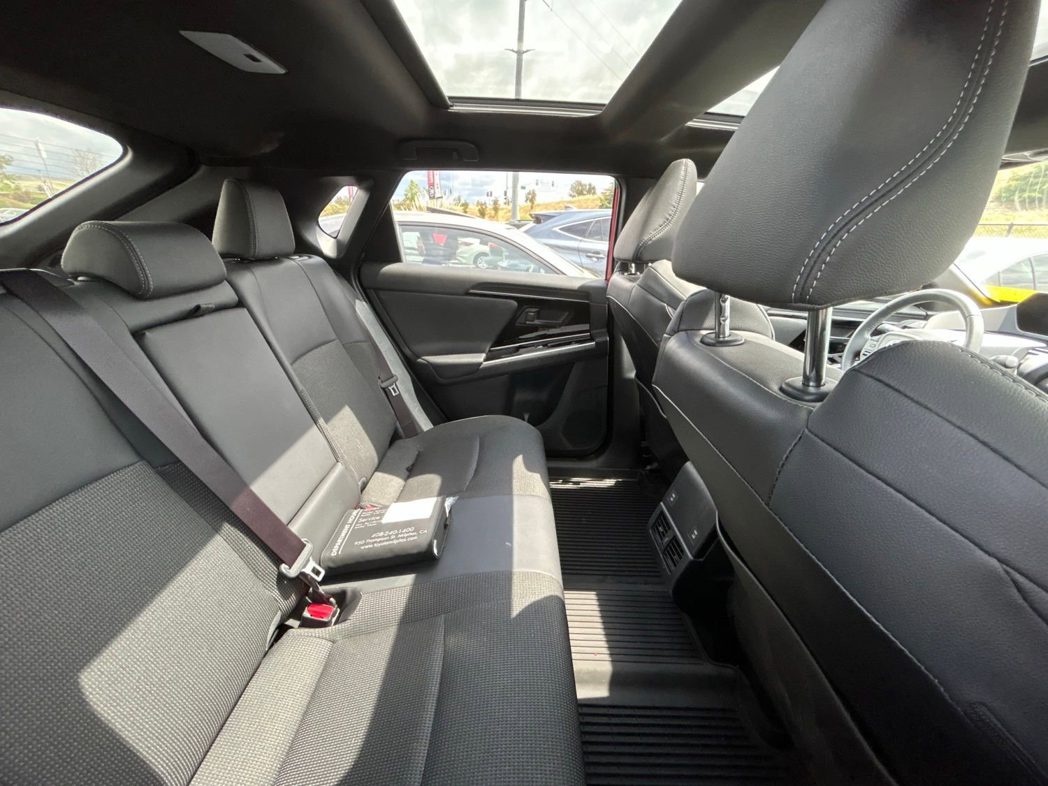 Used 2025 Toyota bZ4X FWD image 5