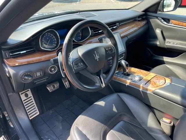 Used 2018 Maserati Quattroporte S Q4 AWD/4WD image 2