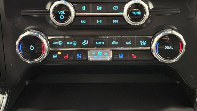 Used 2022 Ford F150 Lariat w/ Equipment Group 502A High AWD/4WD image 18