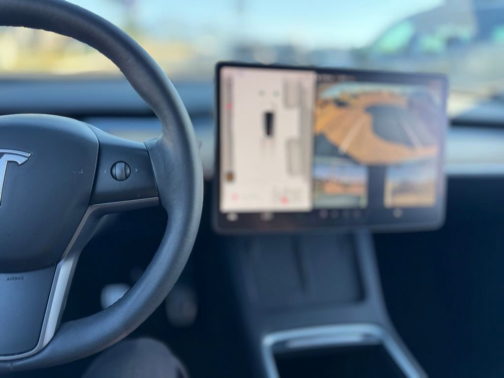 Used 2023 Tesla Model Y Long Range image 8