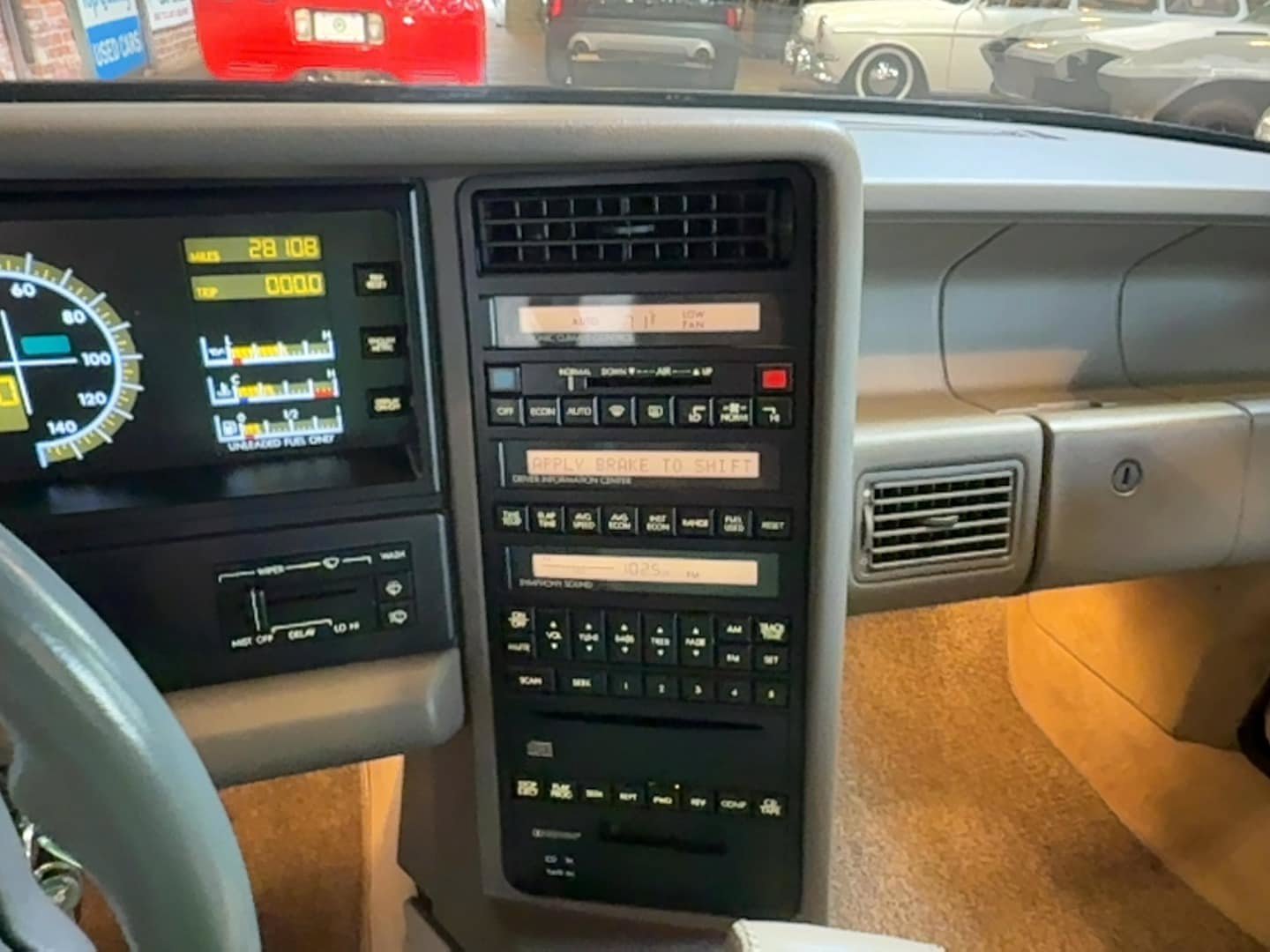 Used 1993 Cadillac Allante FWD image 20