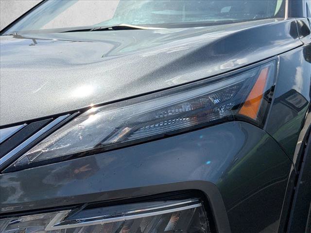 Used 2021 Nissan Rogue SV w/ Premium Package FWD image 2