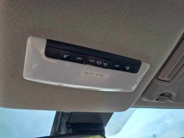 New 2025 Nissan Versa S w/ Trunk Package image 30