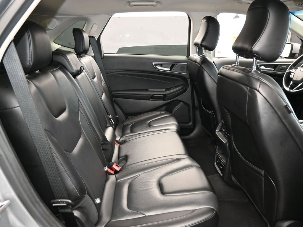 Used 2022 Ford Edge Titanium image 42