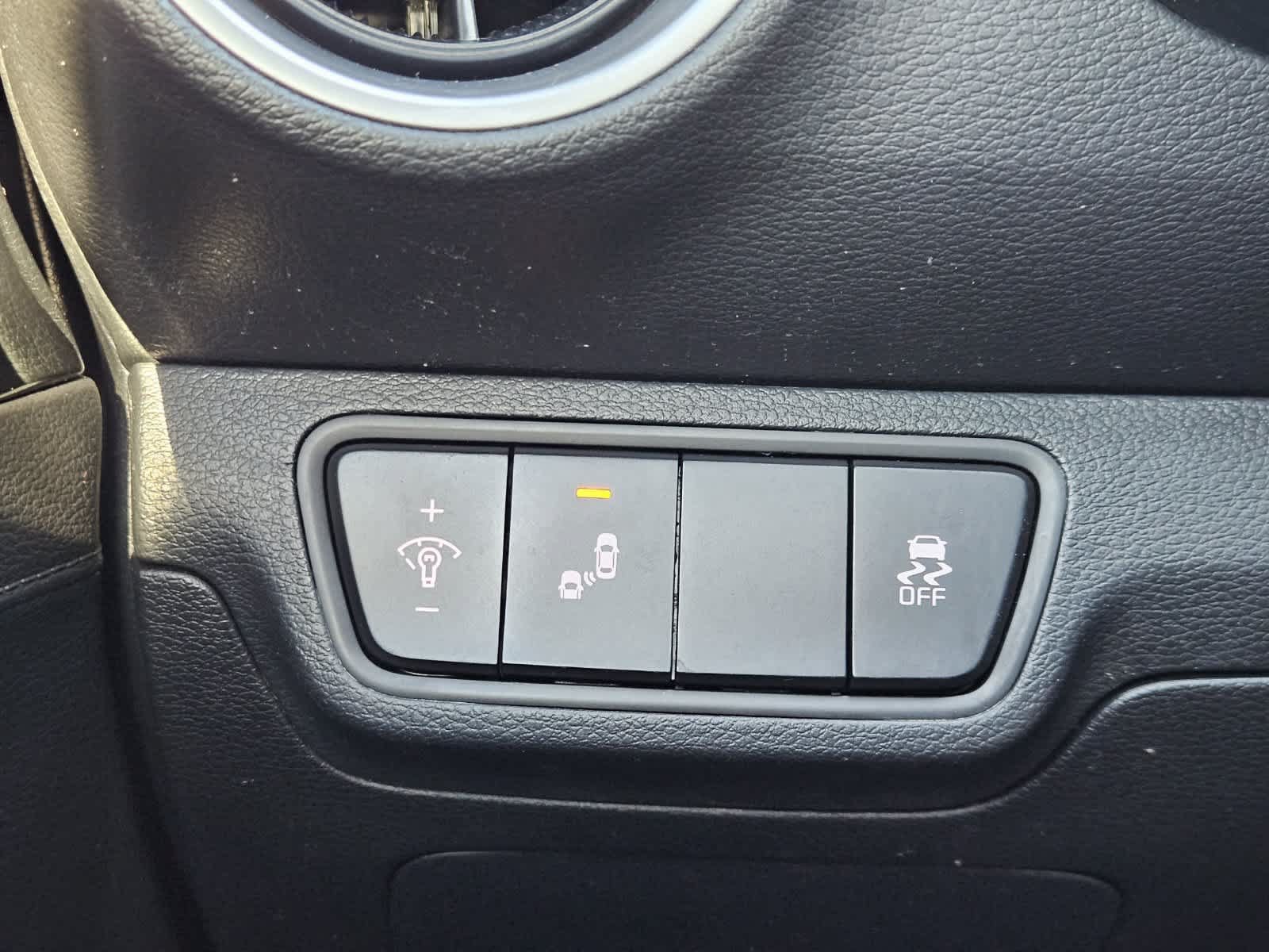 Certified 2023 Kia Forte GT FWD image 21