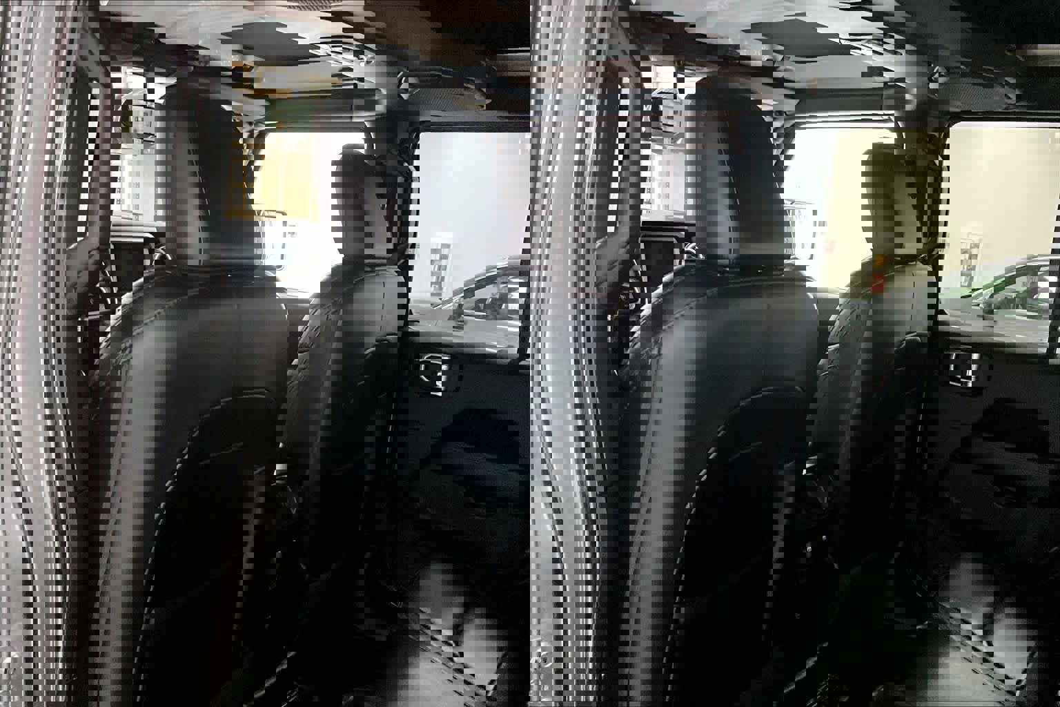 Used 2020 Jeep Wrangler Unlimited Sahara image 11