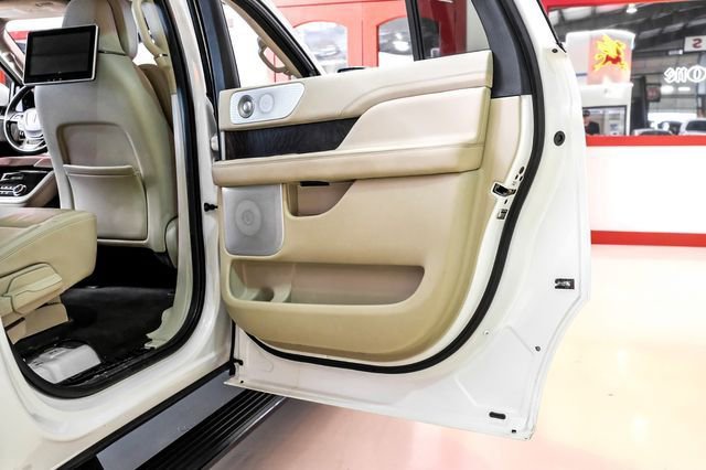 Used 2021 Lincoln Navigator L Reserve image 41