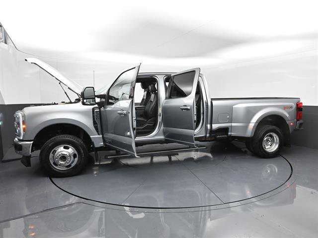 Used 2024 Ford F350 Lariat w/ Lariat Ultimate Package AWD/4WD image 47