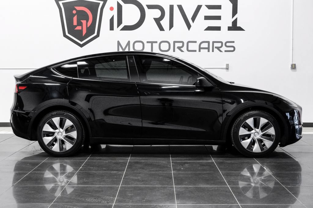 Used 2021 Tesla Model Y Long Range AWD/4WD image 8