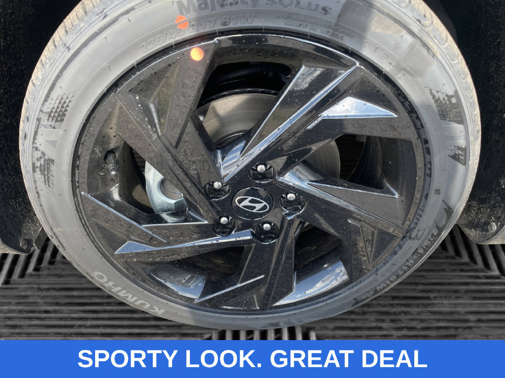 Used 2026 Hyundai Elantra Sport FWD image 15