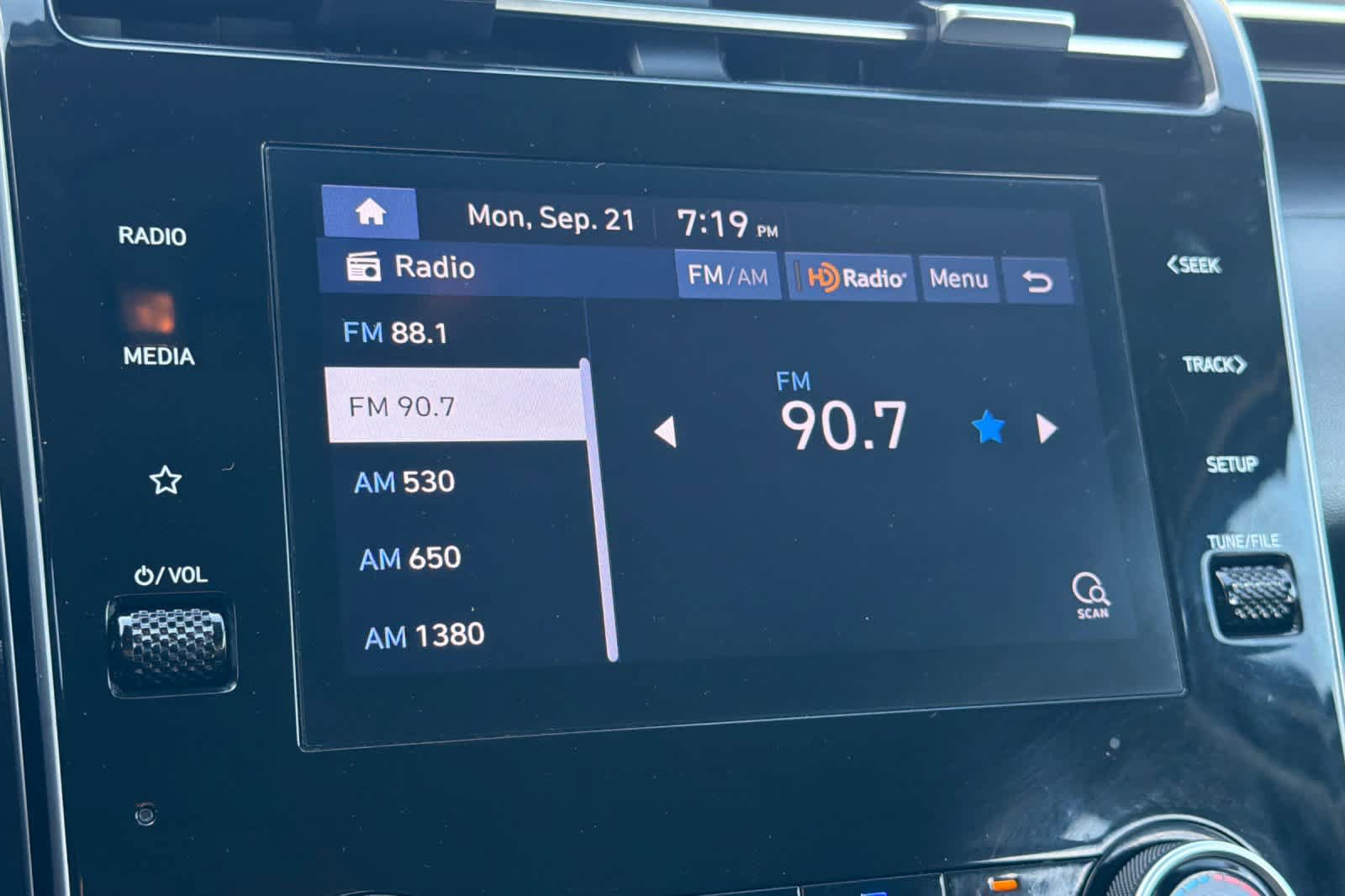Used 2023 Hyundai Tucson SE FWD image 19