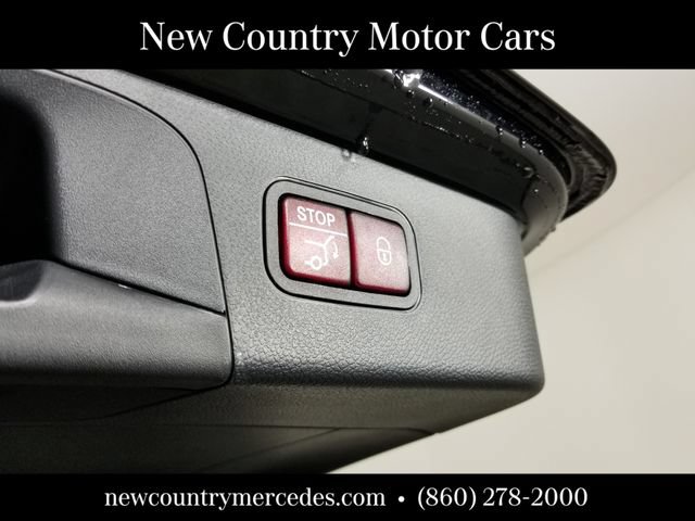 Used 2018 Mercedes-Benz GLC 300 4MATIC image 11