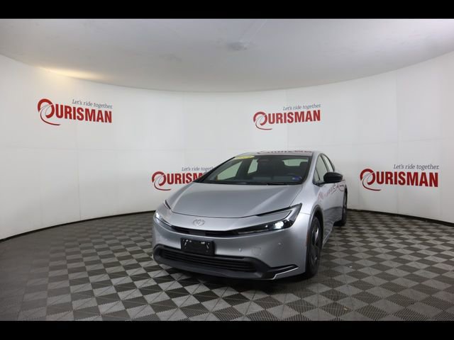 Used 2024 Toyota Prius LE video 1