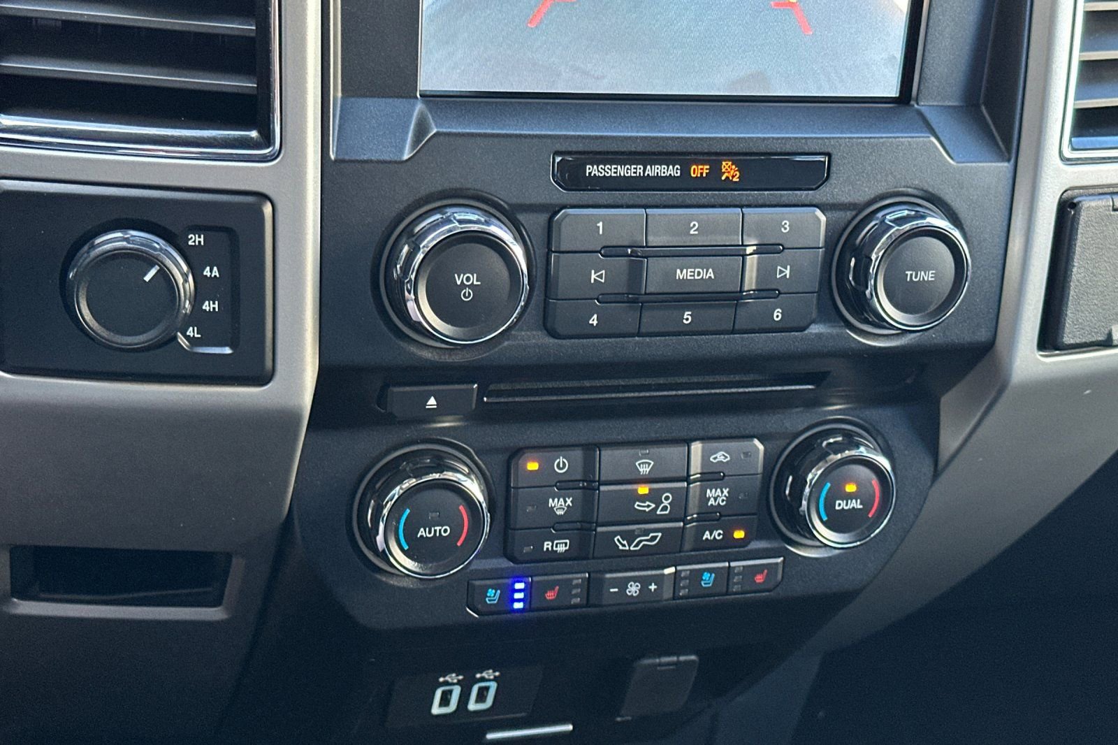 Used 2018 Ford F150 Lariat image 20