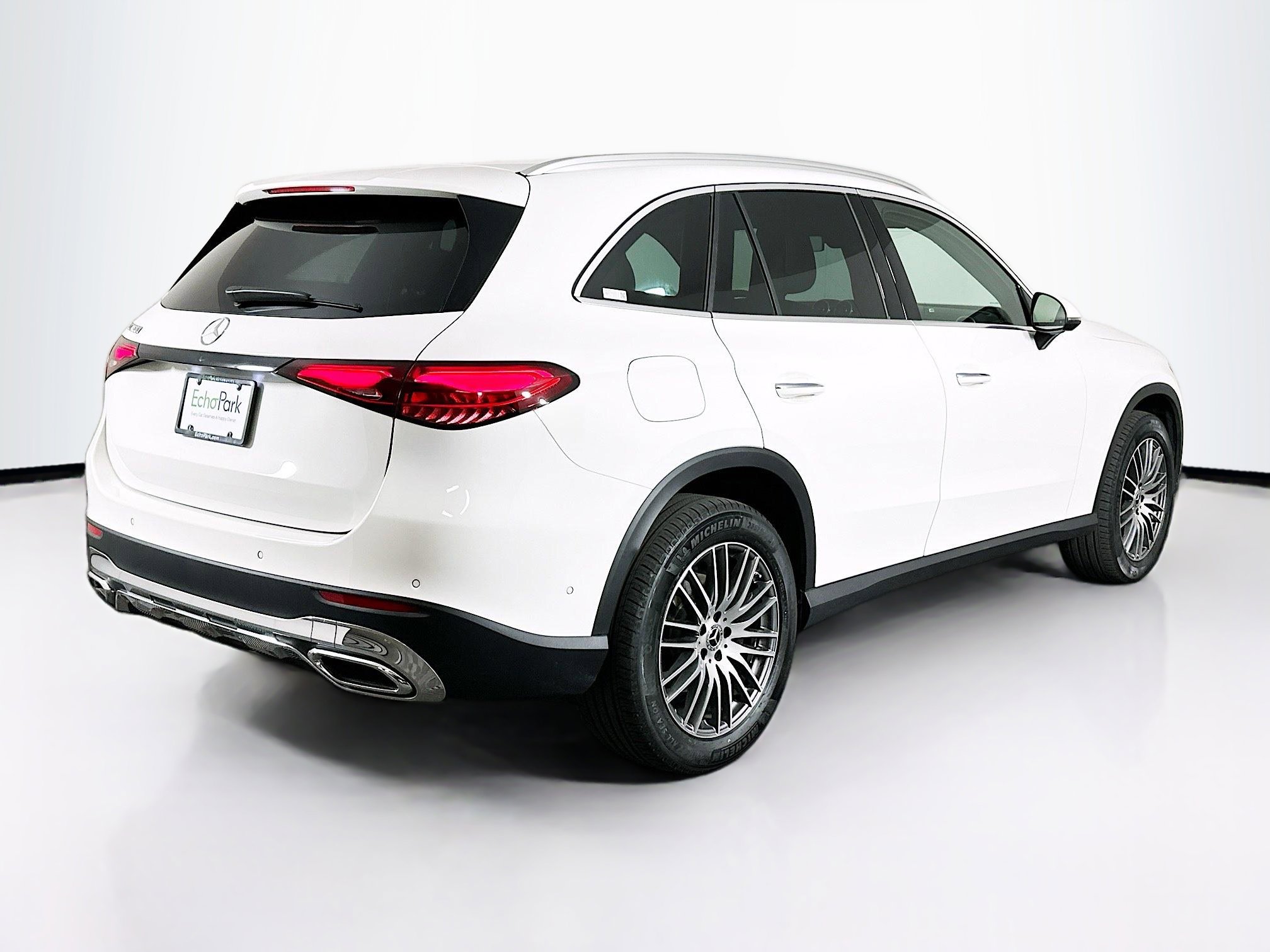 Used 2025 Mercedes-Benz GLC 300 image 9