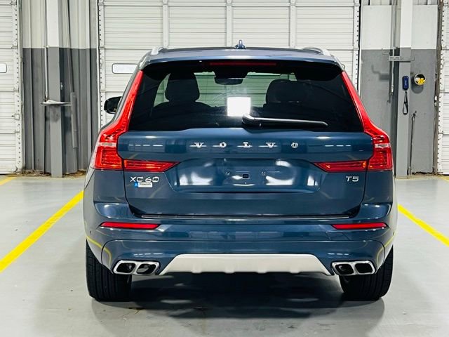 Used 2019 Volvo XC60 T5 Momentum w/ Premium Package FWD image 16