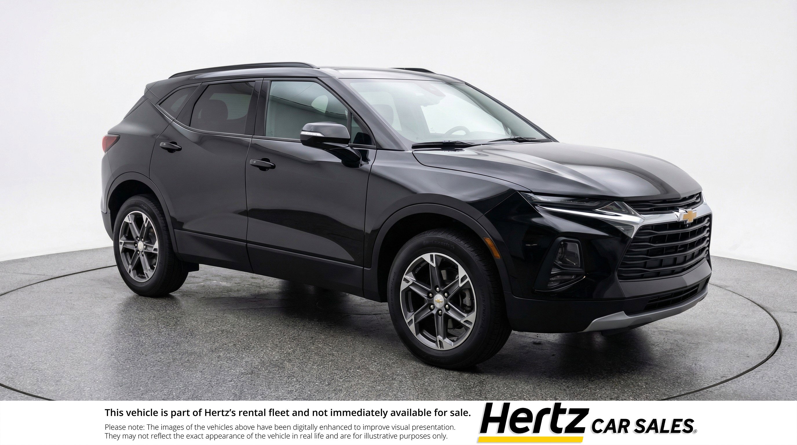 Used 2025 Chevrolet Blazer LT image 1