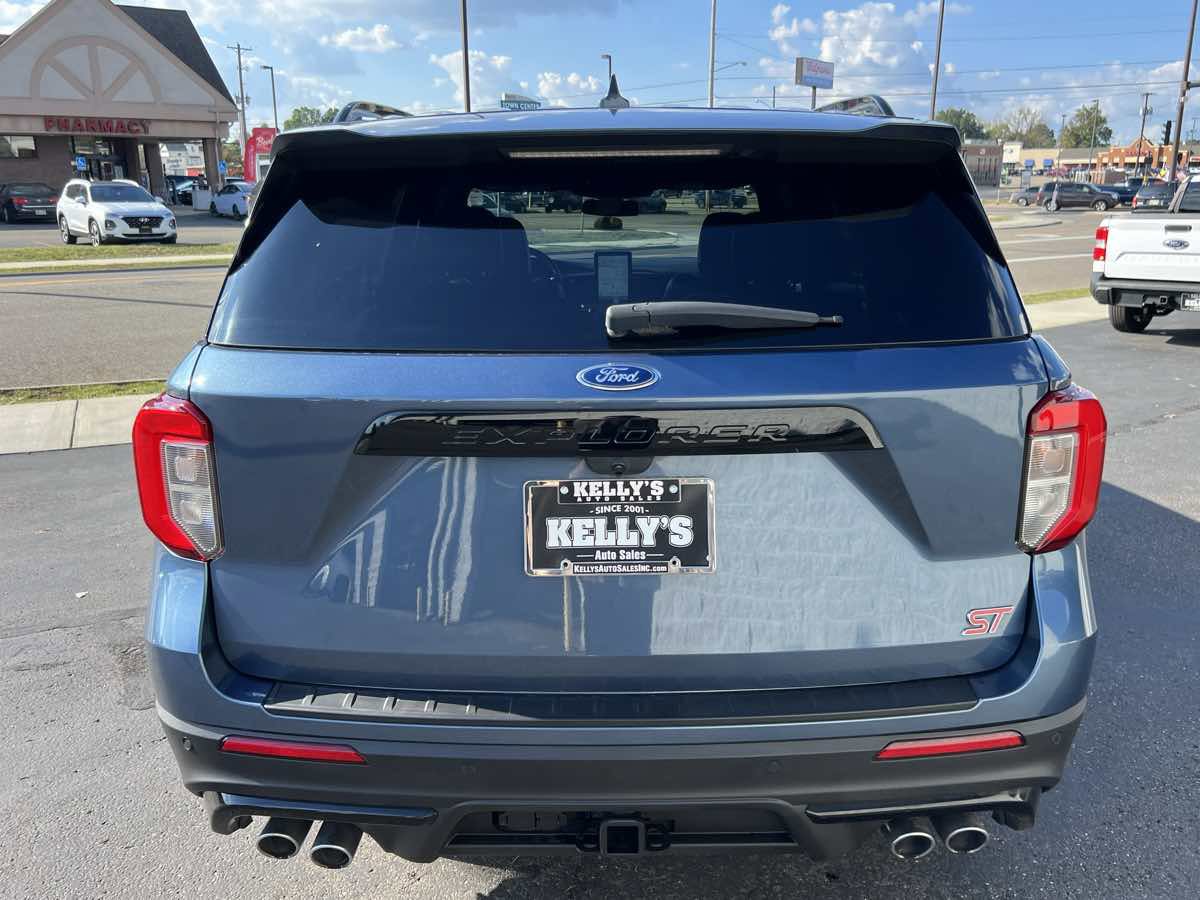 Used 2020 Ford Explorer ST w/ Premium Technology Package image 4