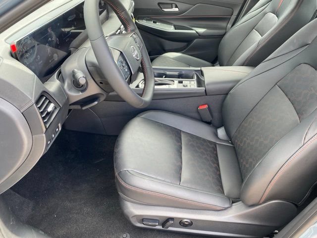 New 2027 Nissan Sentra SR w/ SR Premium Package FWD image 10