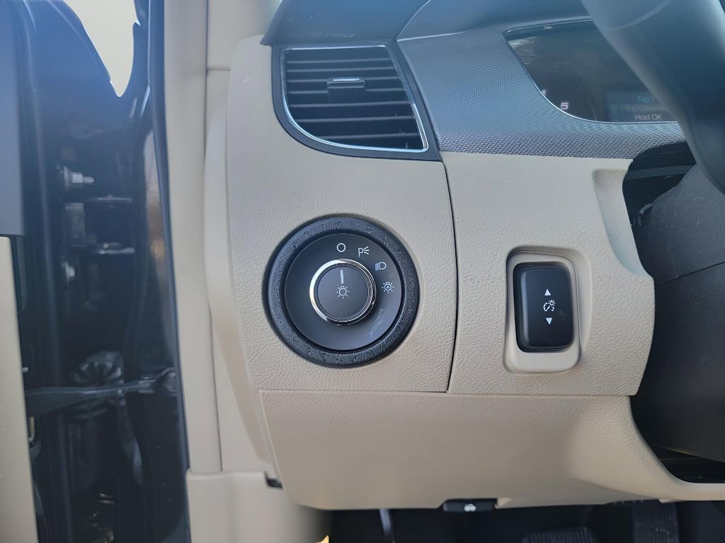 Used 2018 Ford Taurus SE image 15