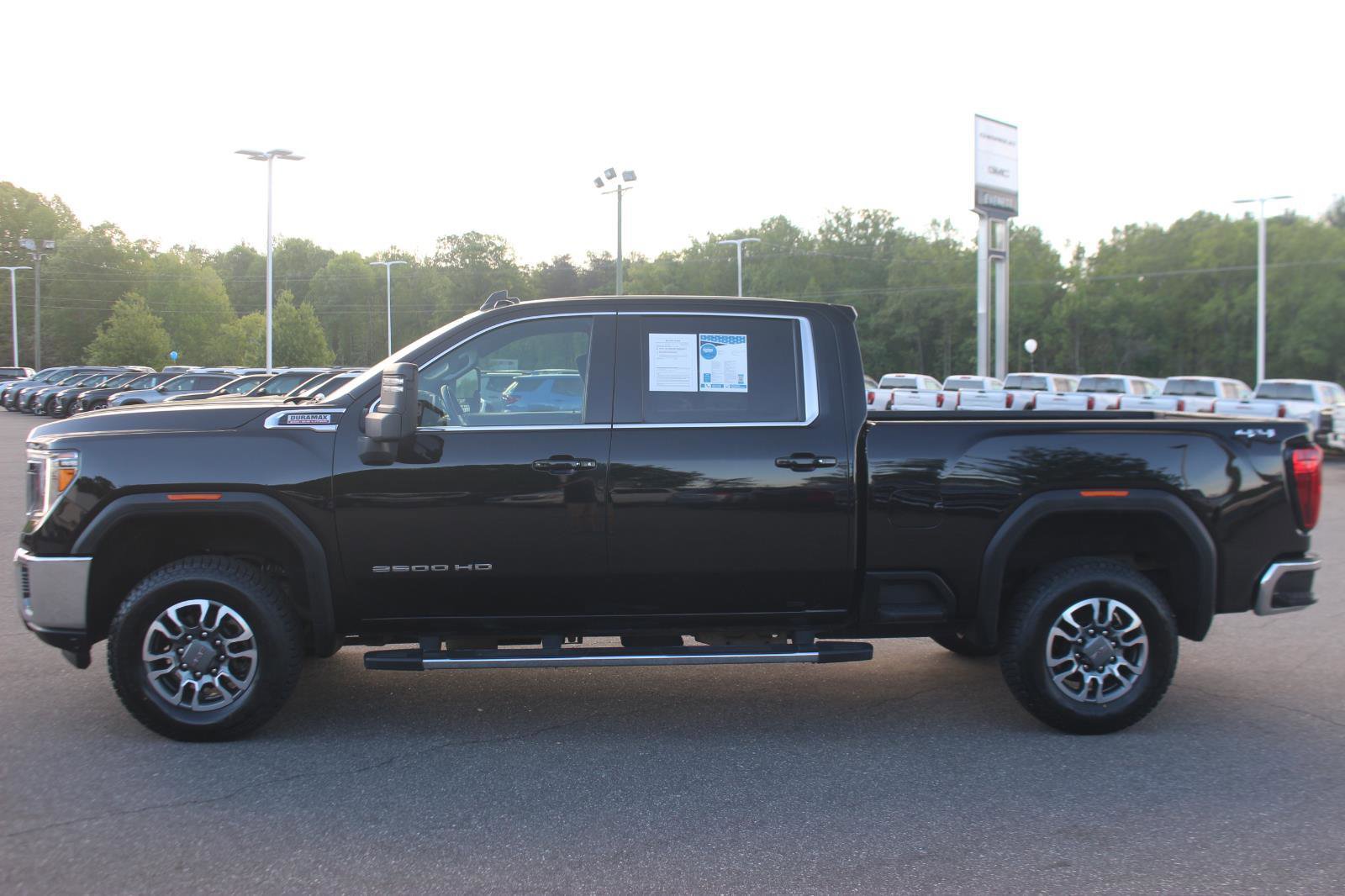 Used 2023 GMC Sierra 2500 SLE w/ SLE Value Package; AWD/4WD image 4