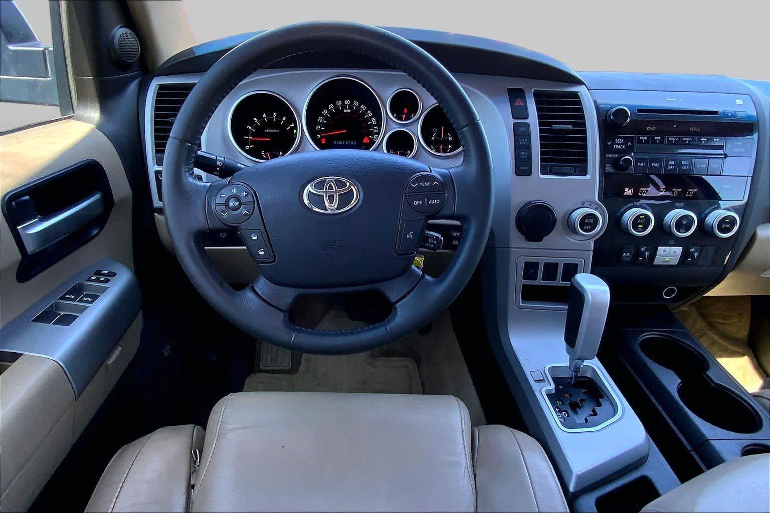 Used 2008 Toyota Sequoia Limited RWD image 5
