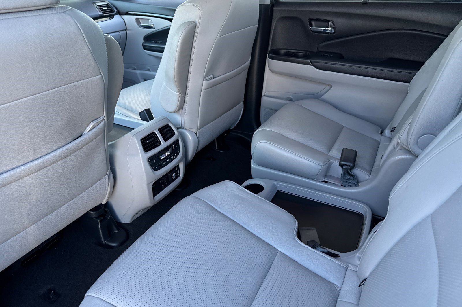 Used 2021 Honda Pilot Elite image 28