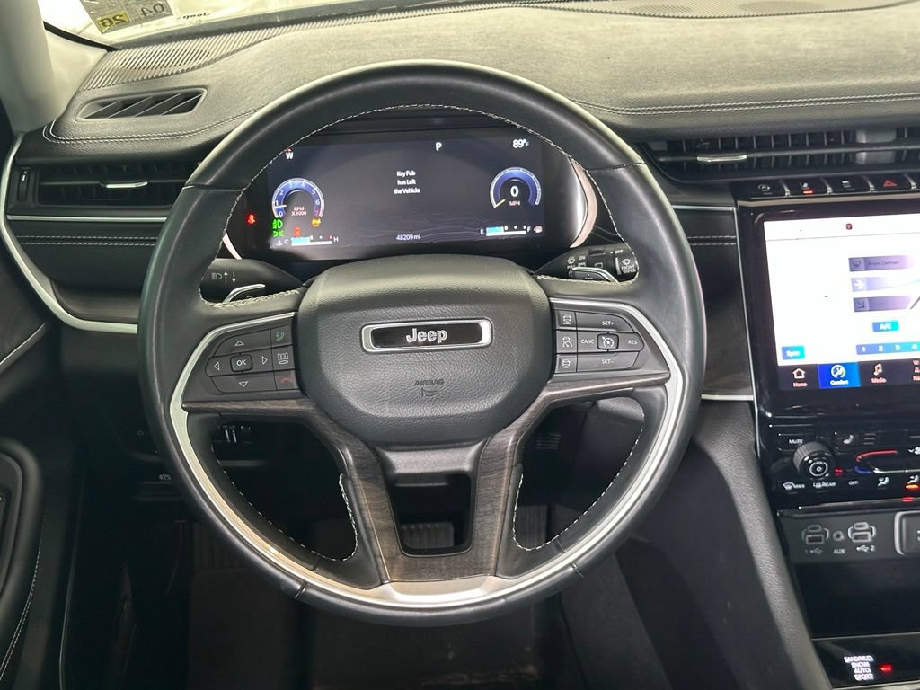Used 2022 Jeep Grand Cherokee Limited w/ MOPAR Finishing Package AWD/4WD image 18