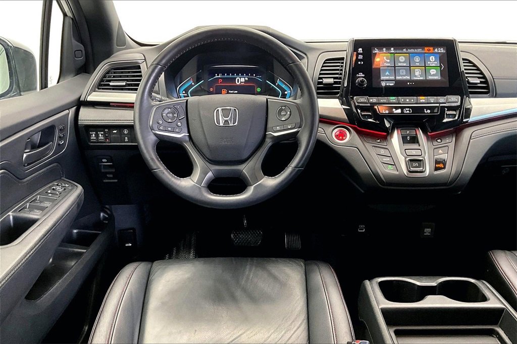 Used 2023 Honda Odyssey Sport image 5