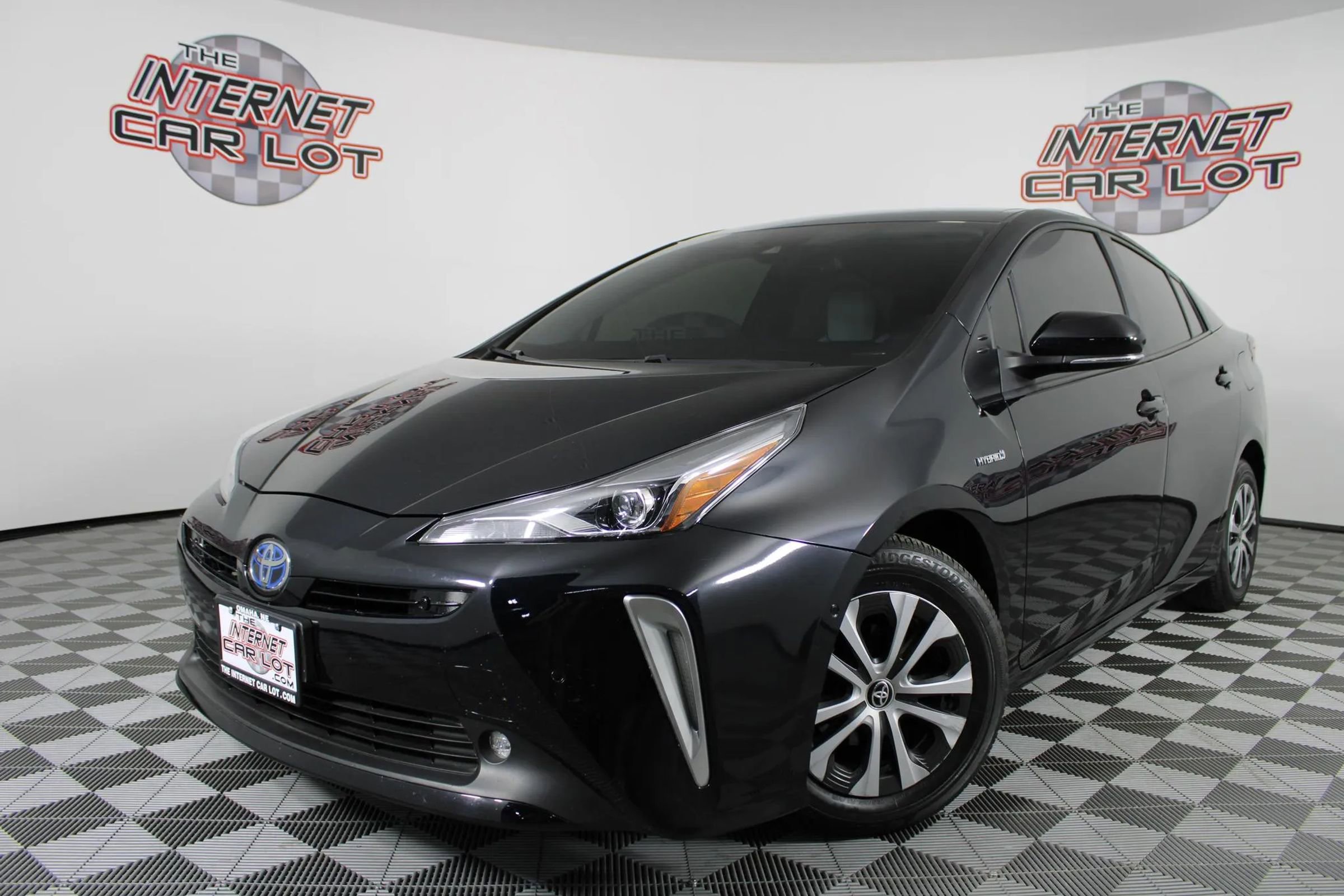 Used 2022 Toyota Prius XLE w/ Advanced Technology Package AWD/4WD image 1