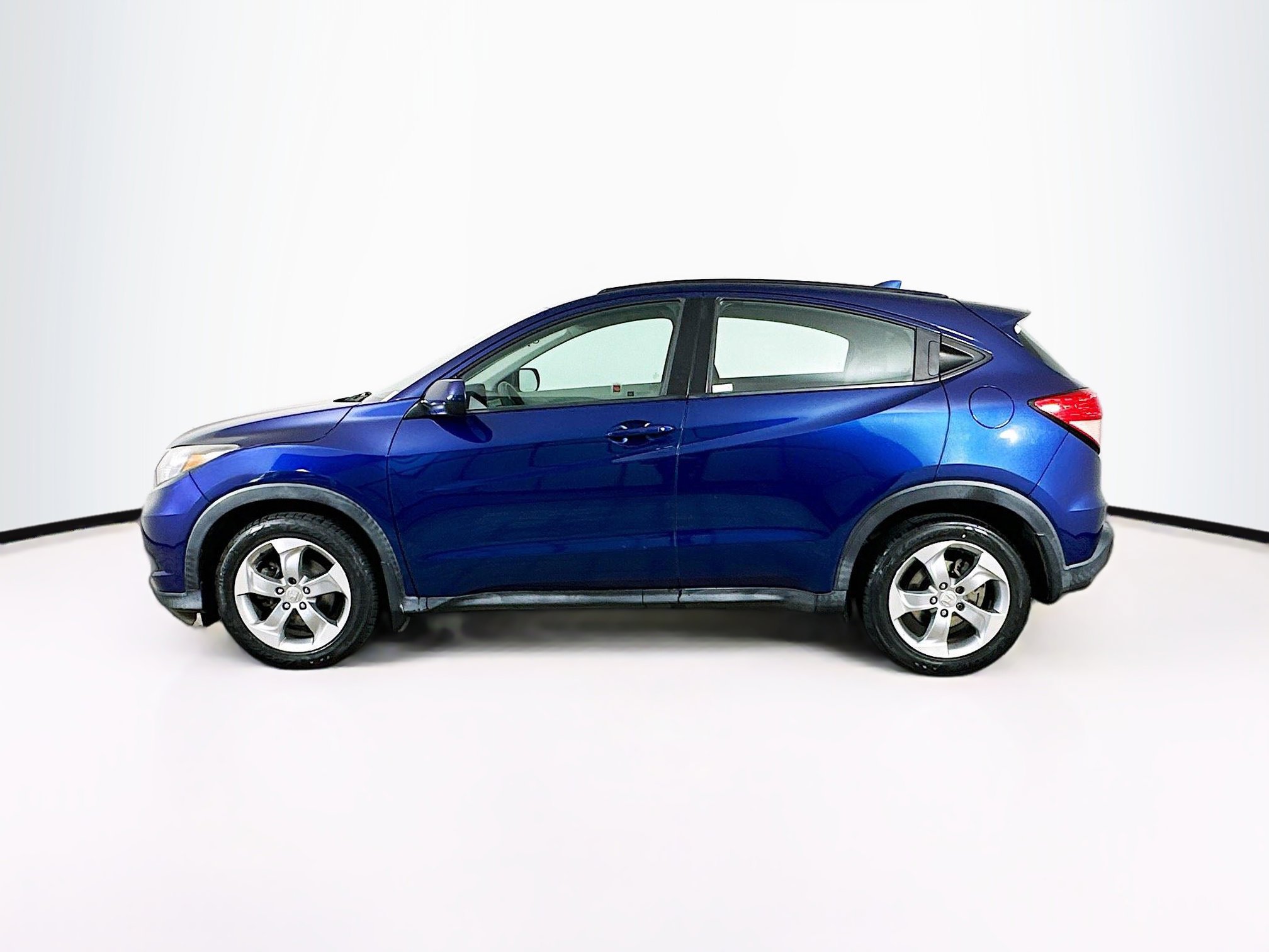 Used 2017 Honda HR-V LX image 4