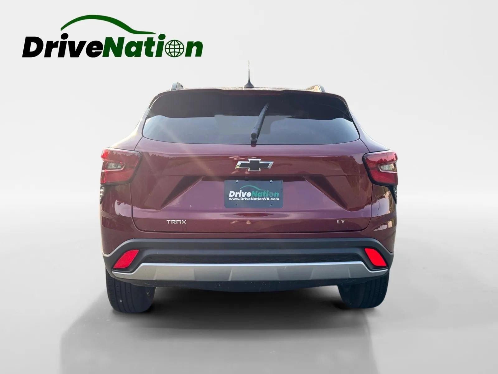 Used 2025 Chevrolet Trax LT FWD image 6