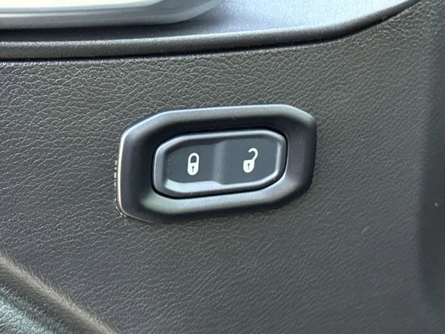 Used 2024 Jeep Wrangler Unlimited Rubicon w/ Convenience Group image 20