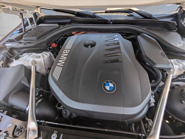 New 2027 BMW 550e xDrive AWD/4WD image 16