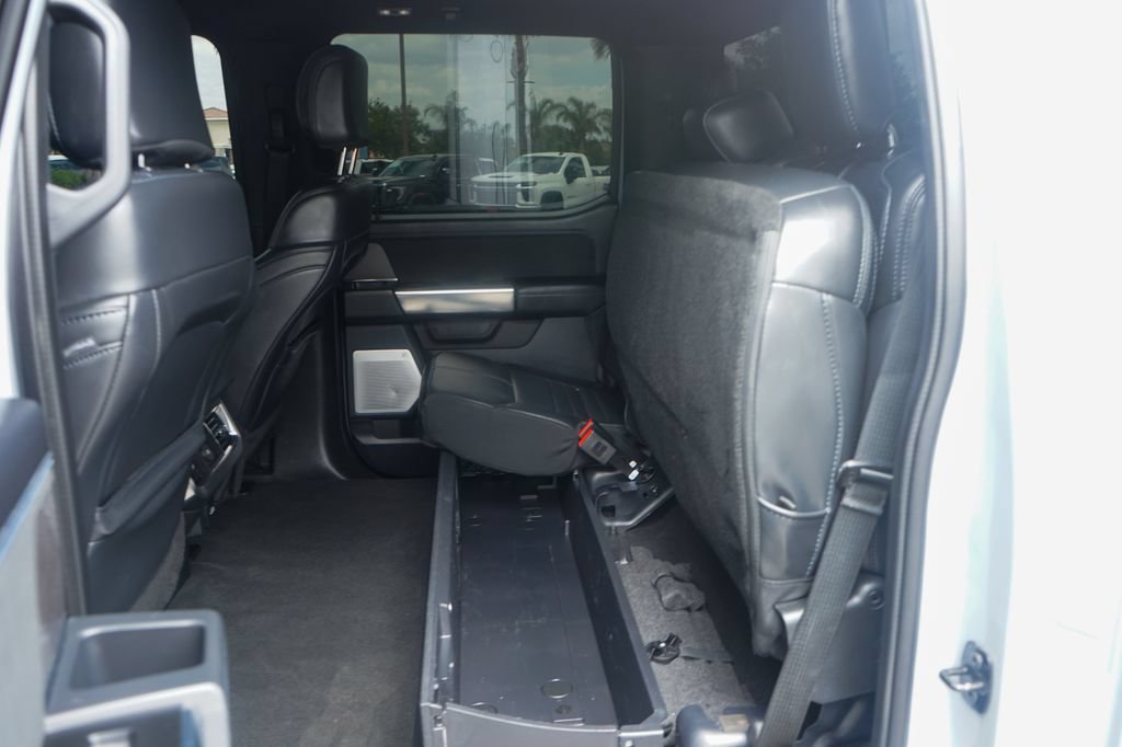 Used 2025 Ford F450 Platinum w/ FX4 Off-Road Package AWD/4WD image 40