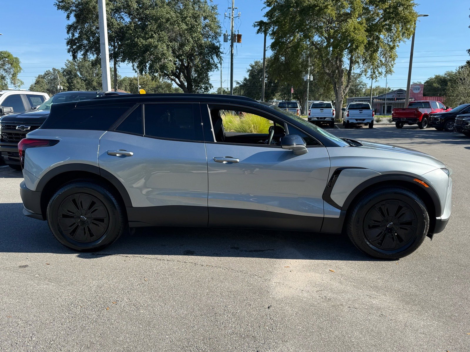 New 2026 Chevrolet Blazer EV LT image 7