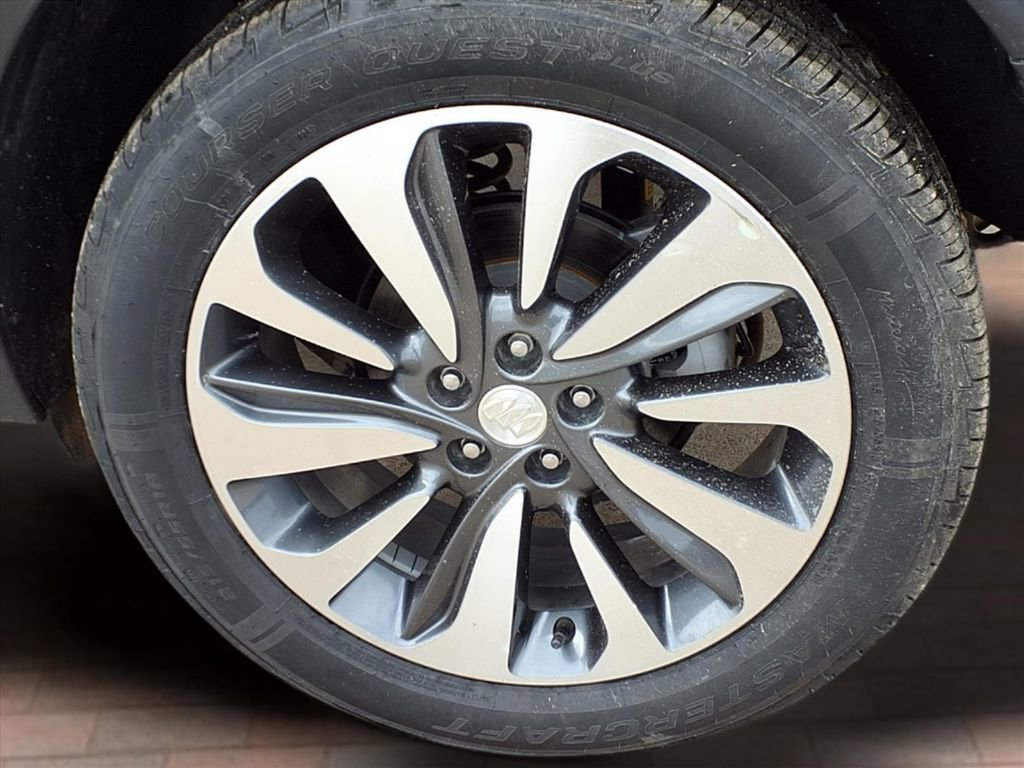 Used 2022 Buick Encore Preferred w/ Safety Package image 27