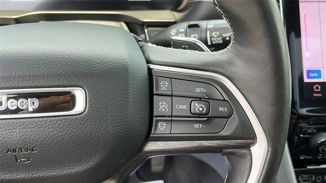 Used 2022 Jeep Grand Cherokee Limited image 13